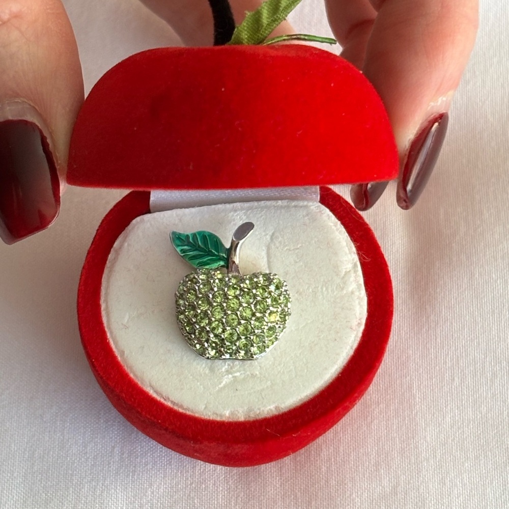 Vintage Avon Apple Brooch Green Rhinestone Fruit Pin